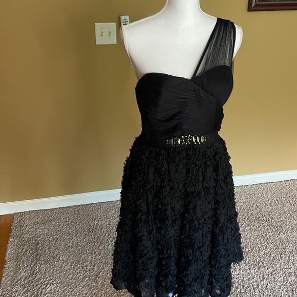 Adrianna Papell - One shoulder evening dress - Picture 3 of 10